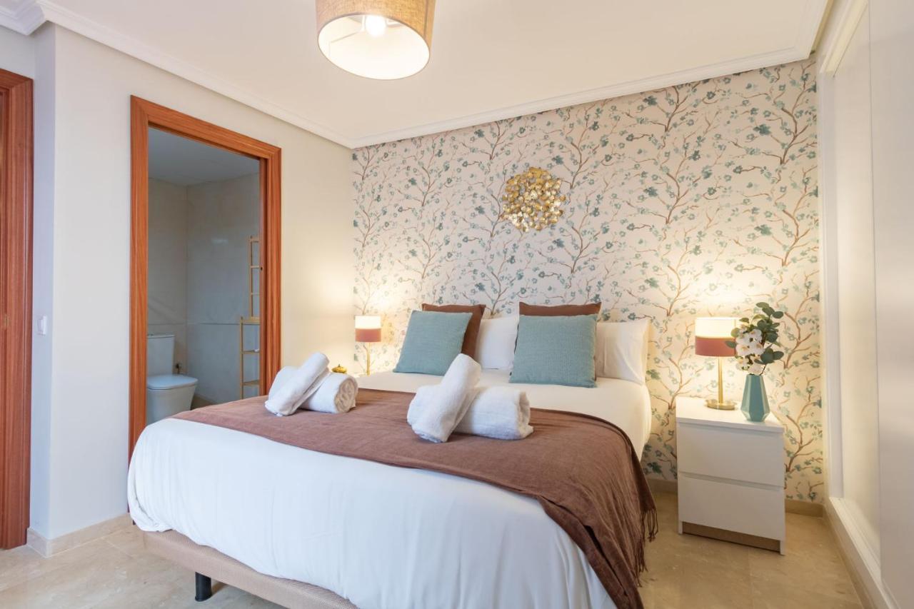Апартаменты San Jacinto Triana Deluxe By Valcambre Севилья Экстерьер фото